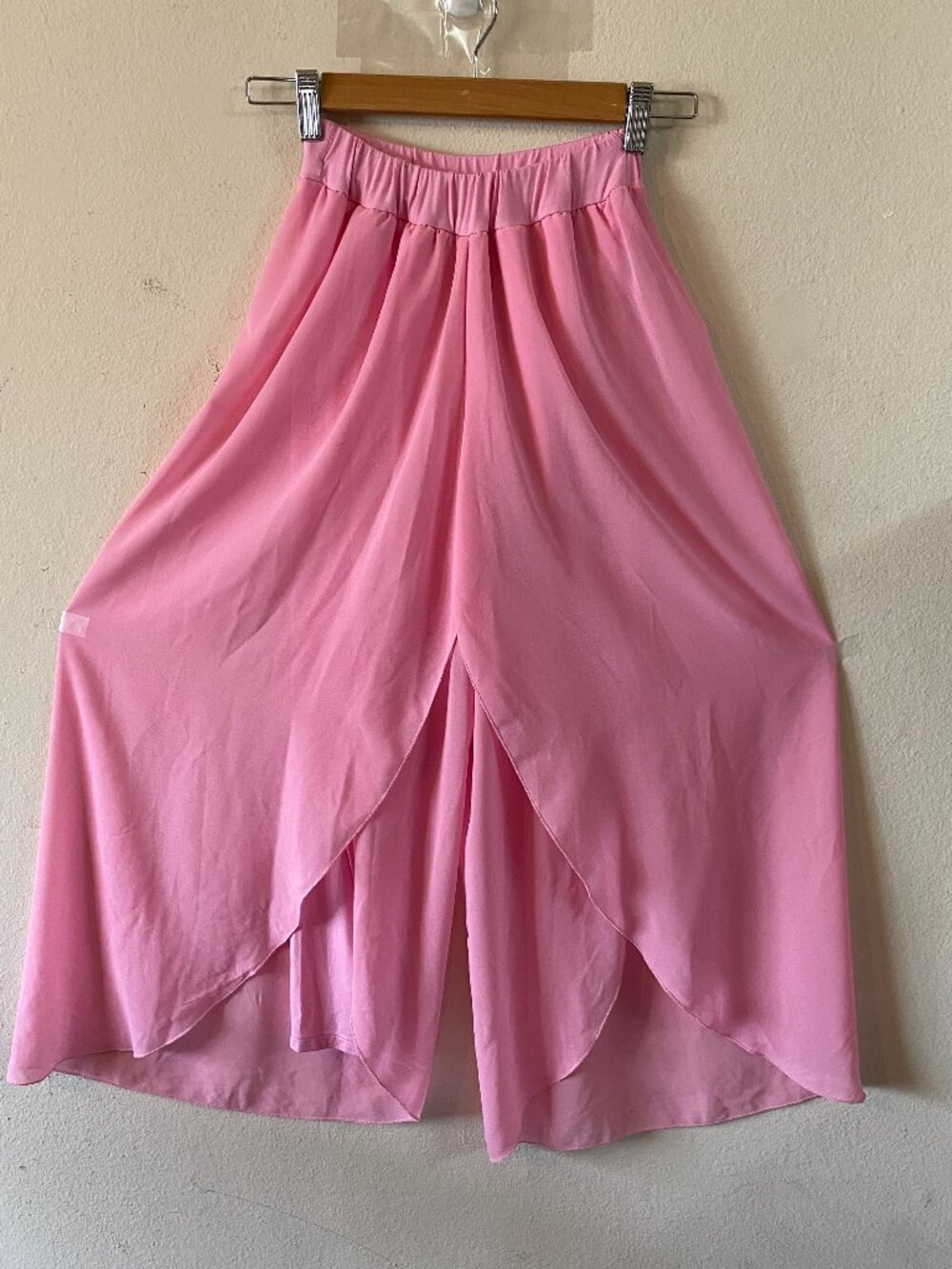 NO BRAND MEDIUM PINK CHIFFON ASYMMETRICAL MAXI WRAP SKIRT